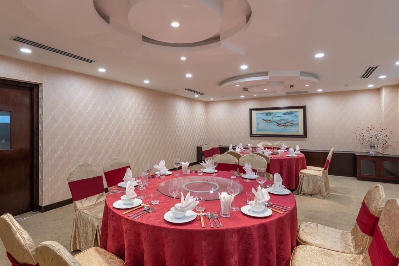 Red River View Hotel Lào Cai Extérieur photo